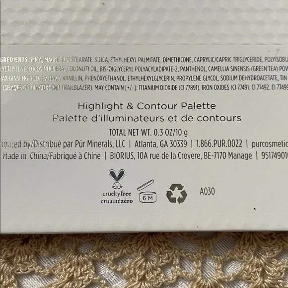 PUR Sculpting Palette with Gold and Brown Hues - Picture 4 of 4